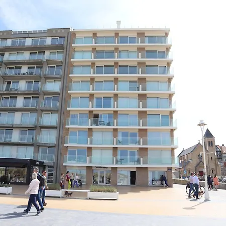 In With Garden 公寓 *