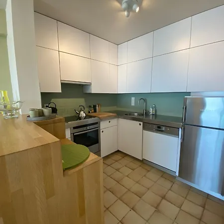 아파트 In With Garden *