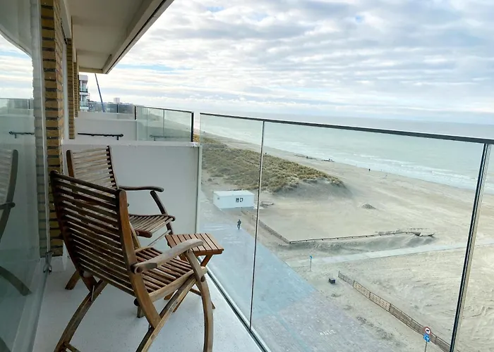 Апартаменты In With Garden Ньивпорт